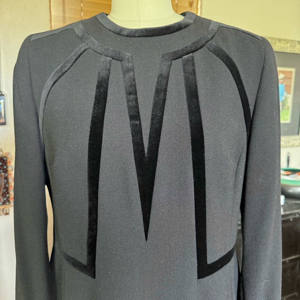 Vintage black crepe Louis Feraud long sleeve dress US 10/12 - Picture 2 of 13